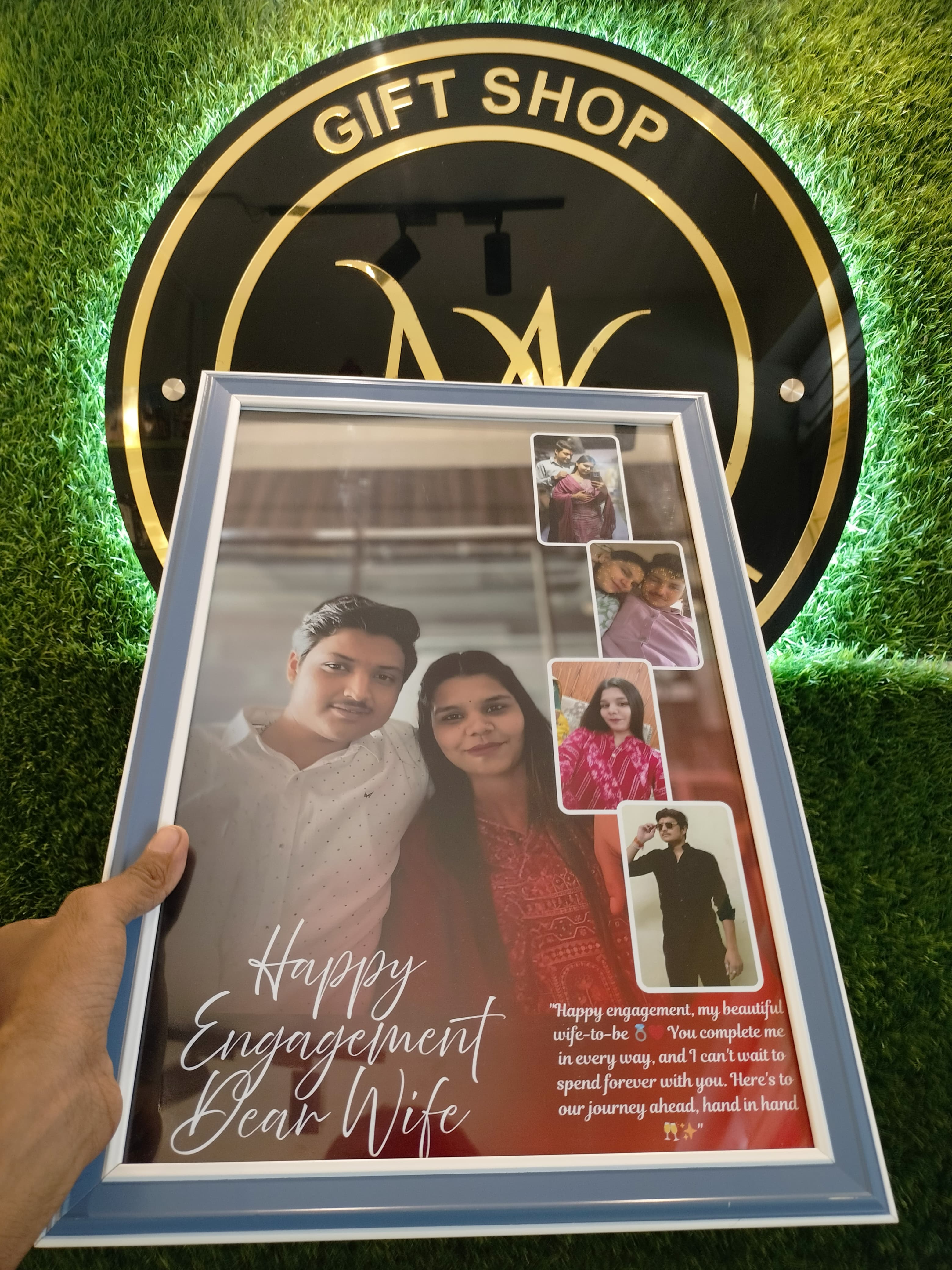 💍 Personalized Engagement Collage Frame – Gift for Fiancée or Wife-to-Be