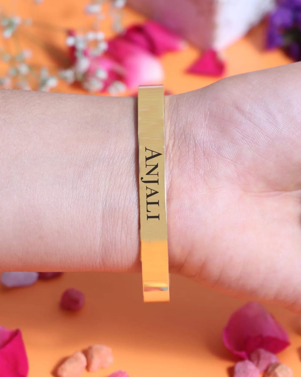 Custom Name Engraved Gold Bracelet – Unisex